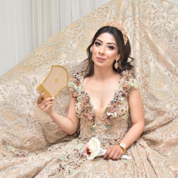 Meet your Posher, Chourouk - Picture 1 of 1